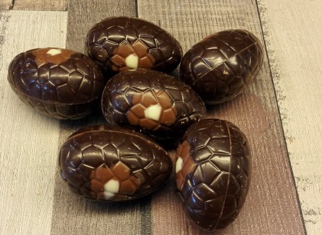 Praliné nougat paaseitjes