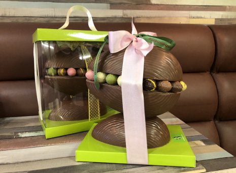 Handgemaakt paasei groot (kan niet verstuurd worden)