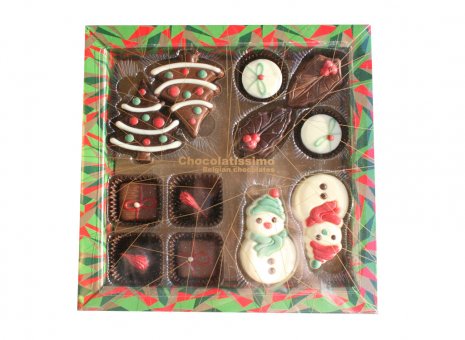 Kerst doosje gevuld met bonbons en figuurtjes