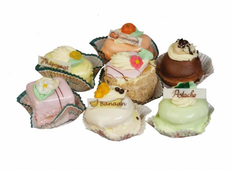 Petit Four