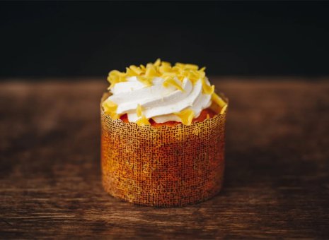 Yellow Velvet cupcake 