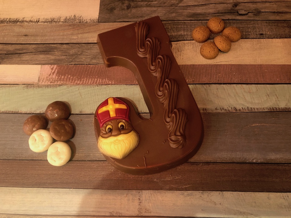 Chocolade letter J De Bonbonnerie Chocolaterie